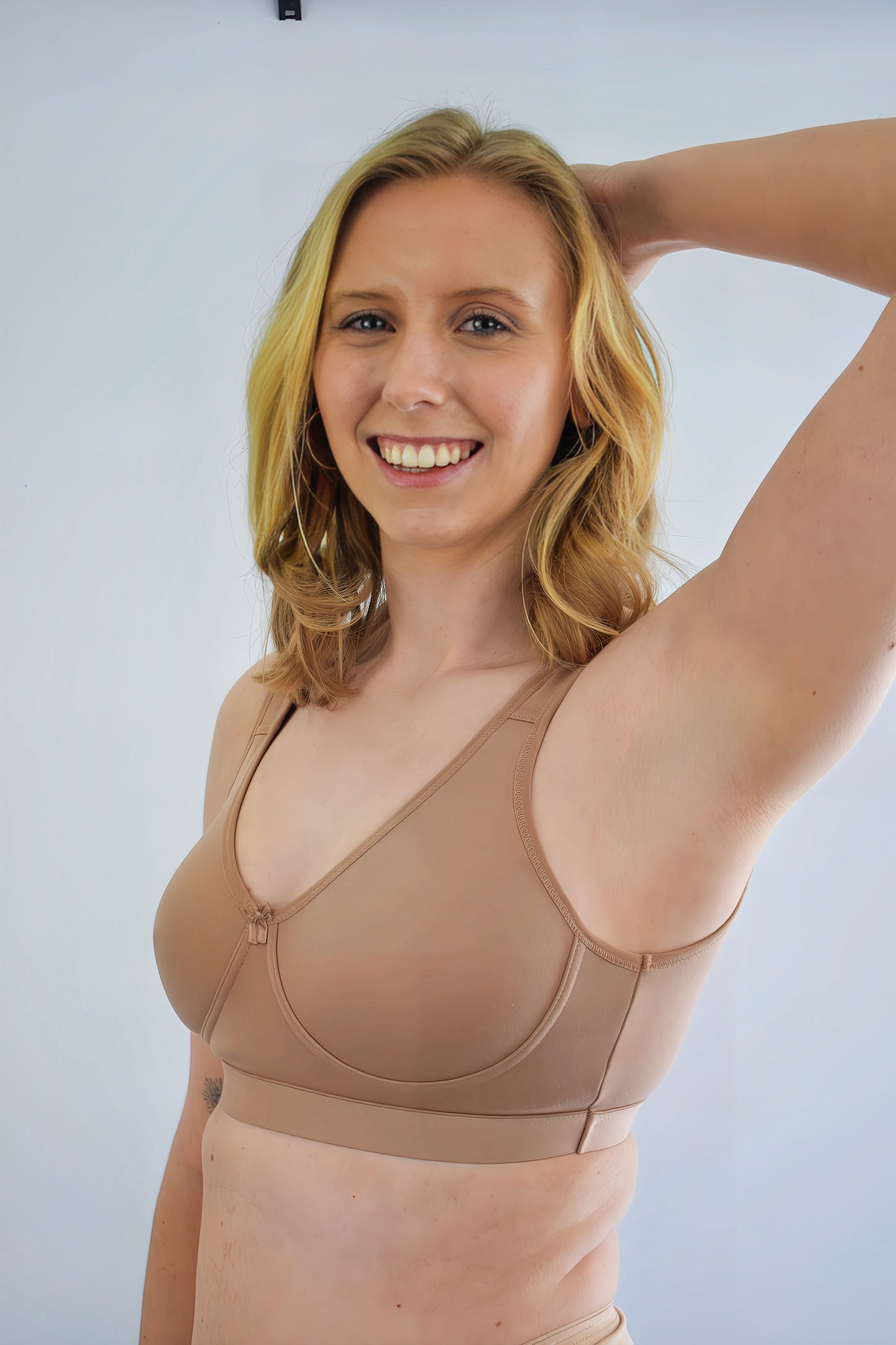 Active Bra: Sports Non-Padded Non-Wired Bra